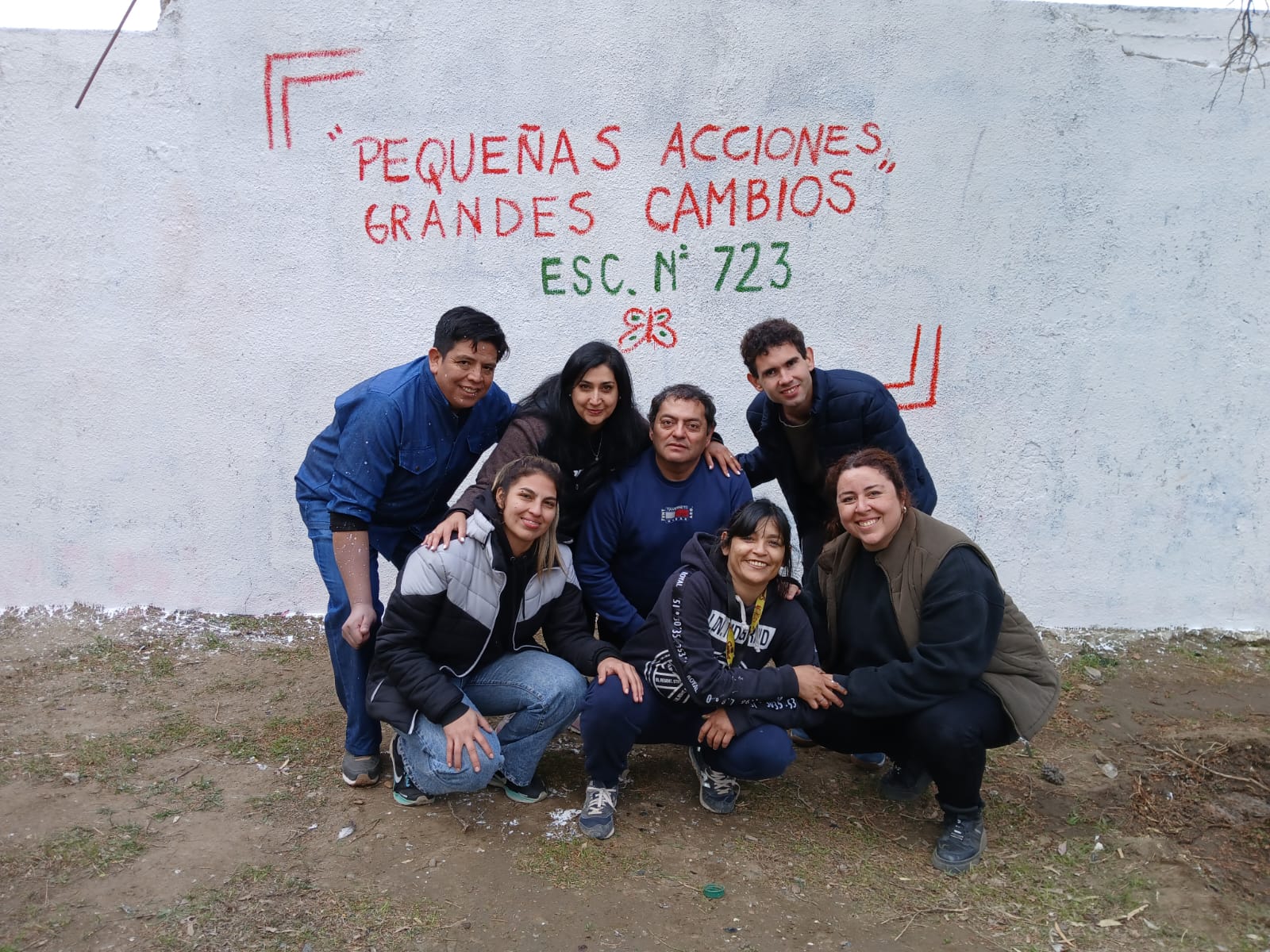 Alumnos de las Escuelas 723 y 743 recodaron La noche de los lápices arreglando una plaza