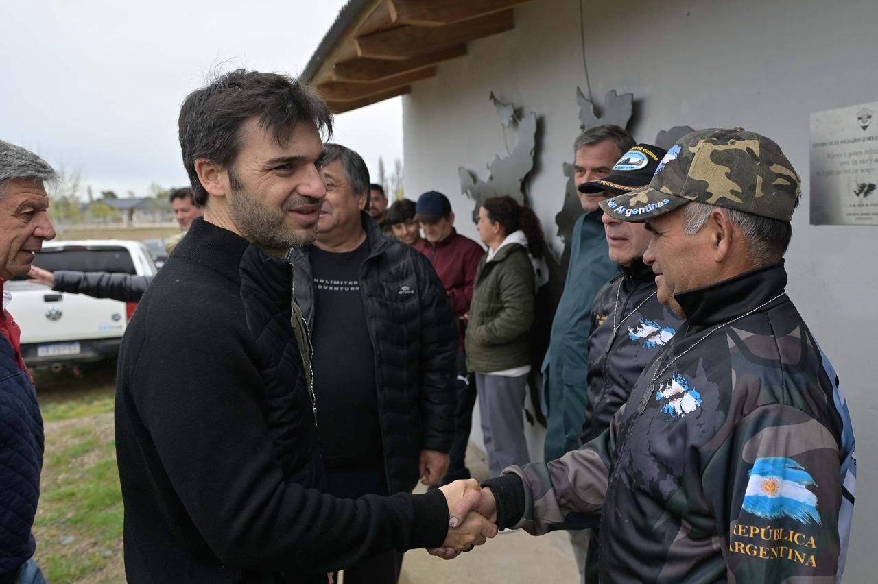 Torres se reunió con Veteranos de Malvinas en Trelew y anunció una ley para crear un circuito histórico y cultural