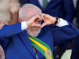 Lula presidió el desfile del Día de la Independencia en Brasilia