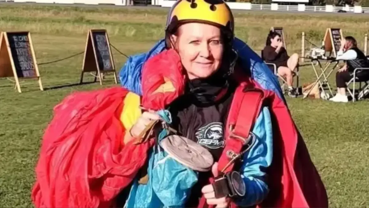 Tragedia en Miramar: Una mujer muere durante su salto en paracaídas