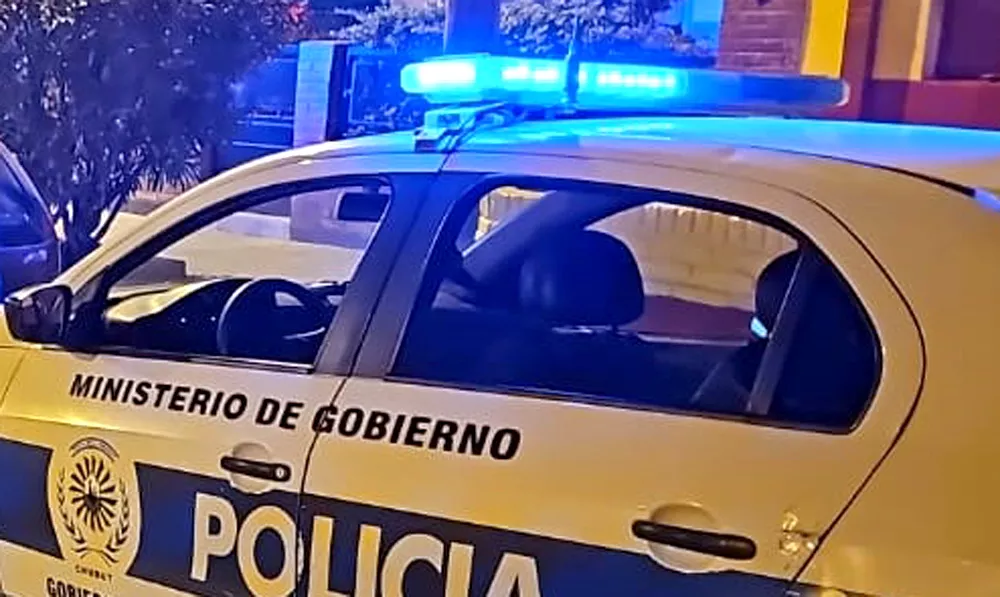 Traslado de una joven en estado de ebriedad en pleno centro de Comodoro Rivadavia