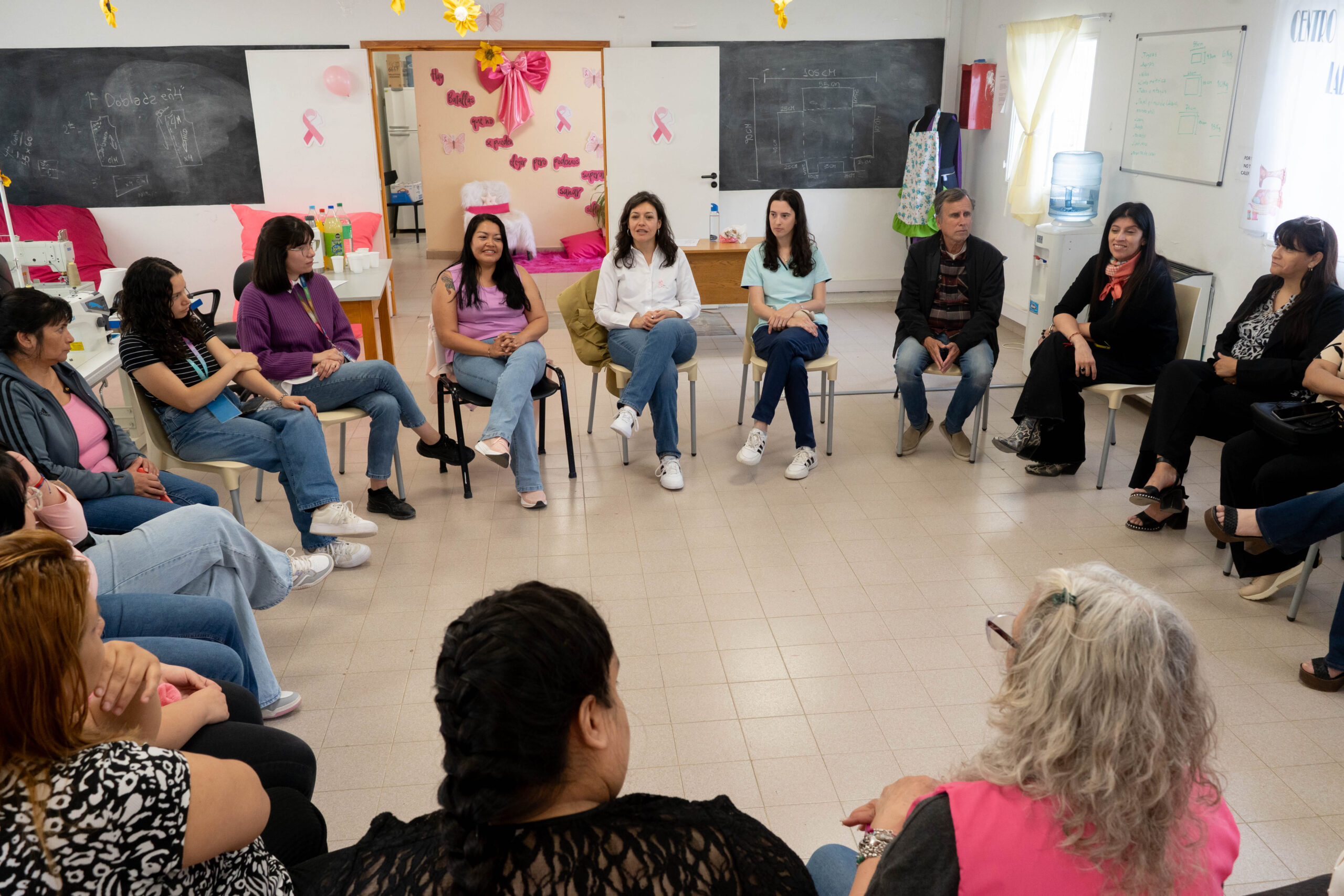 El Centro de Promoción Laboral concretó una charla sobre prevención y detección del cáncer de mamas