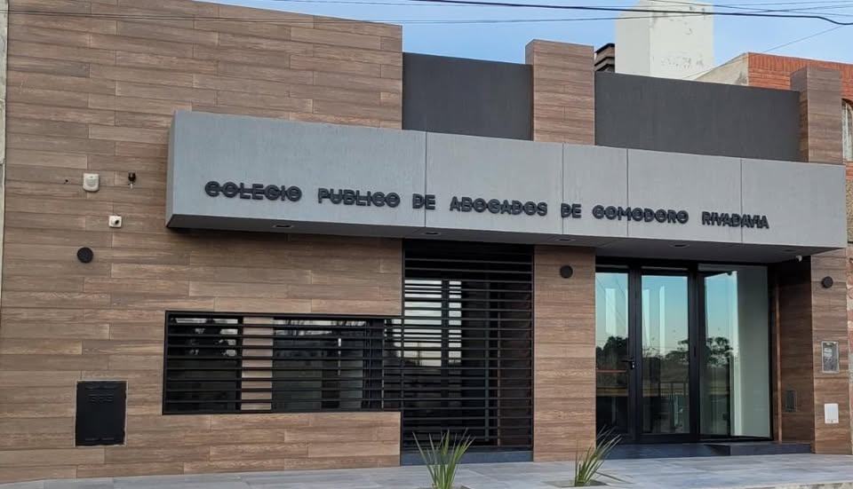 El Colegio de Abogados de Comodoro rechazó declaraciones de la Dra. Carina Estefanía