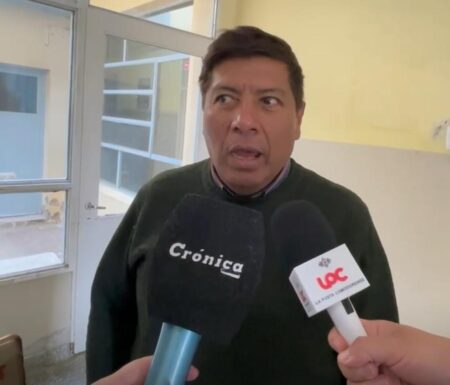 Baja afluencia de votantes en el arranque