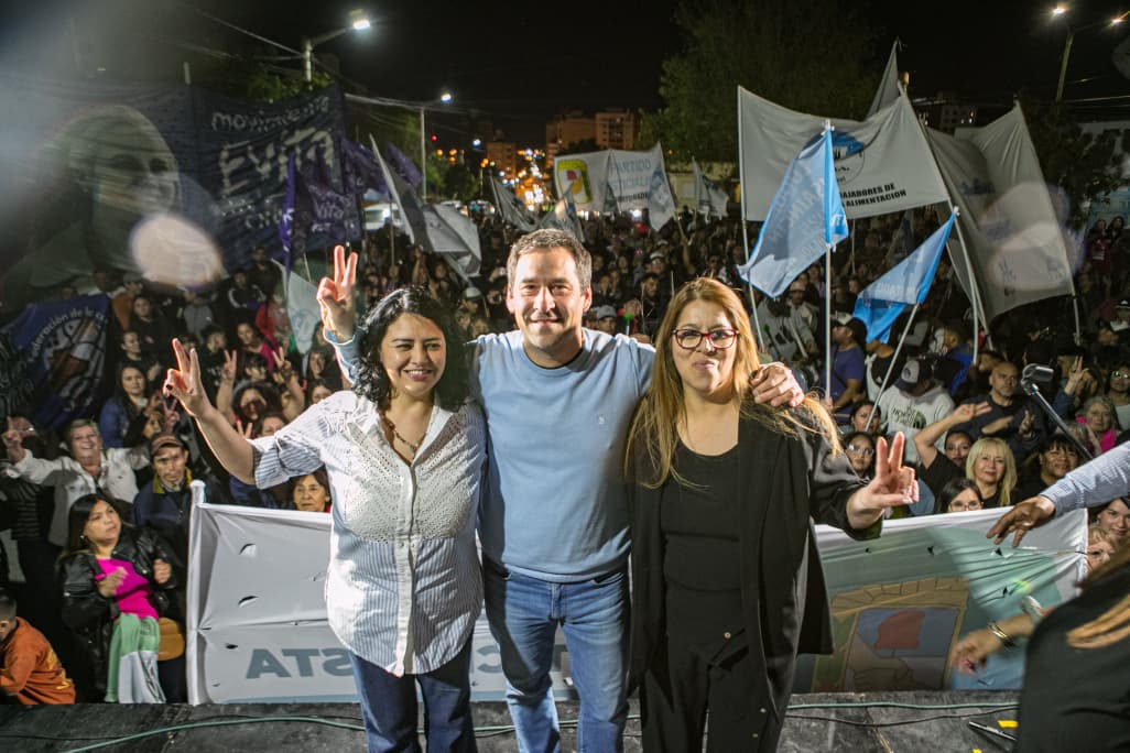 Luque cerró su campaña en Rawson y Trelew: “Nos propusimos el inmenso desafío de traer esperanzas»