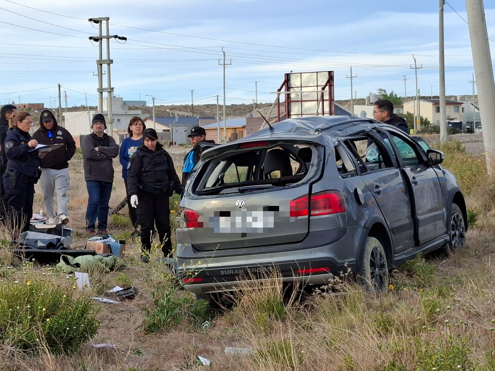 Tragedia en Km. 8: una joven de 28 años murió tras un vuelco en la madrugada