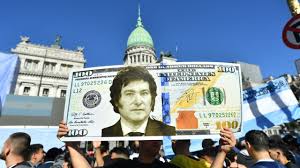 Riesgo país se desplomó casi 40 % tras victoria de Milei en legislativas
