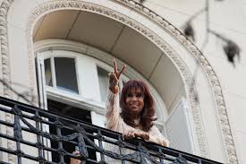 Cristina aseguró que el domingo hay que elegir entre Milei y la Argentina