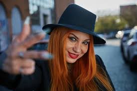 Preocupación por la desaparición de Lourdes Fernández, exintegrante de Bandana: su madre denunció que no logra contactarla