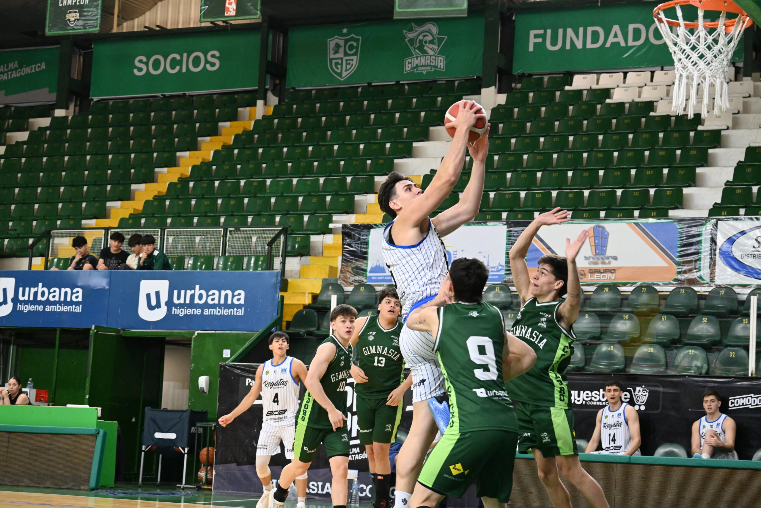 Regatas le ganó en el Socios a Gimnasia 