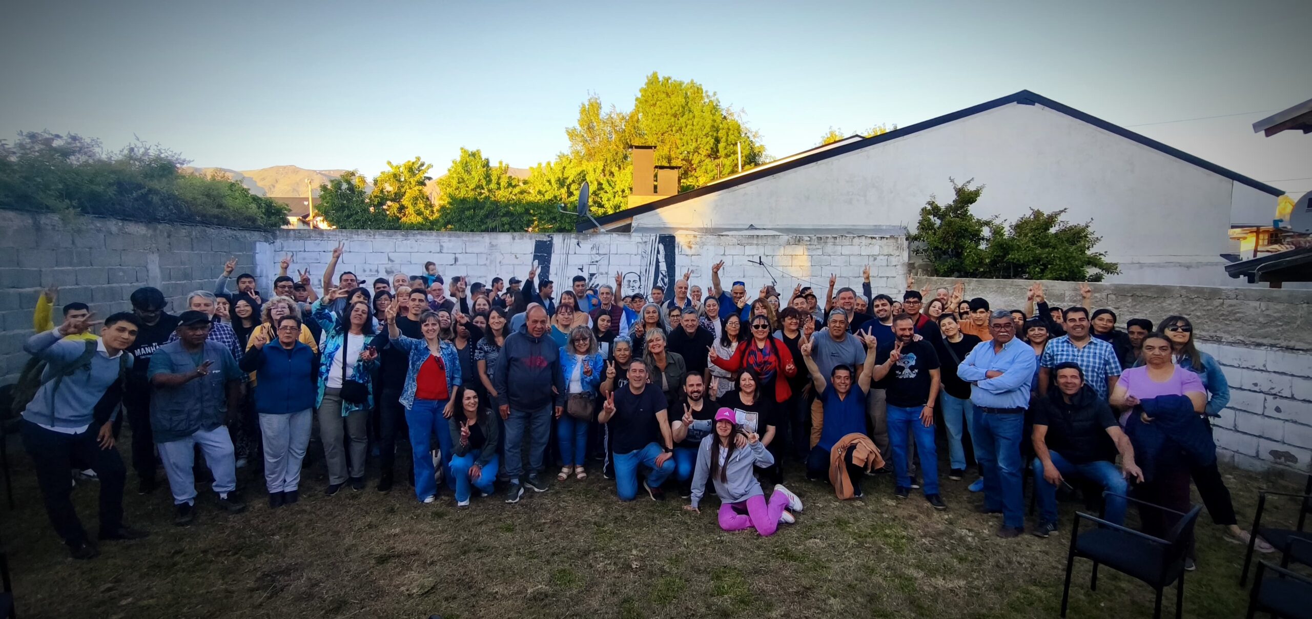 Luque se reencontró con la militancia en Esquel tras conseguir la banca en el Congreso y triunfar en la cordillera