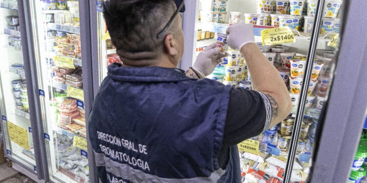 El Municipio concretó inspecciones en distintos supermercados de la ciudad