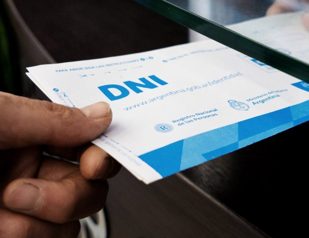 El Gobierno oficializó un DNU que reorganiza las funciones de los ministerios del Interior y Seguridad