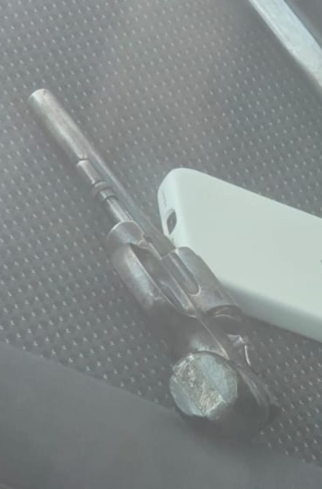 Persecución y arresto en Km 5: un hombre fue detenido con un arma de fuego a bordo de su vehículo
