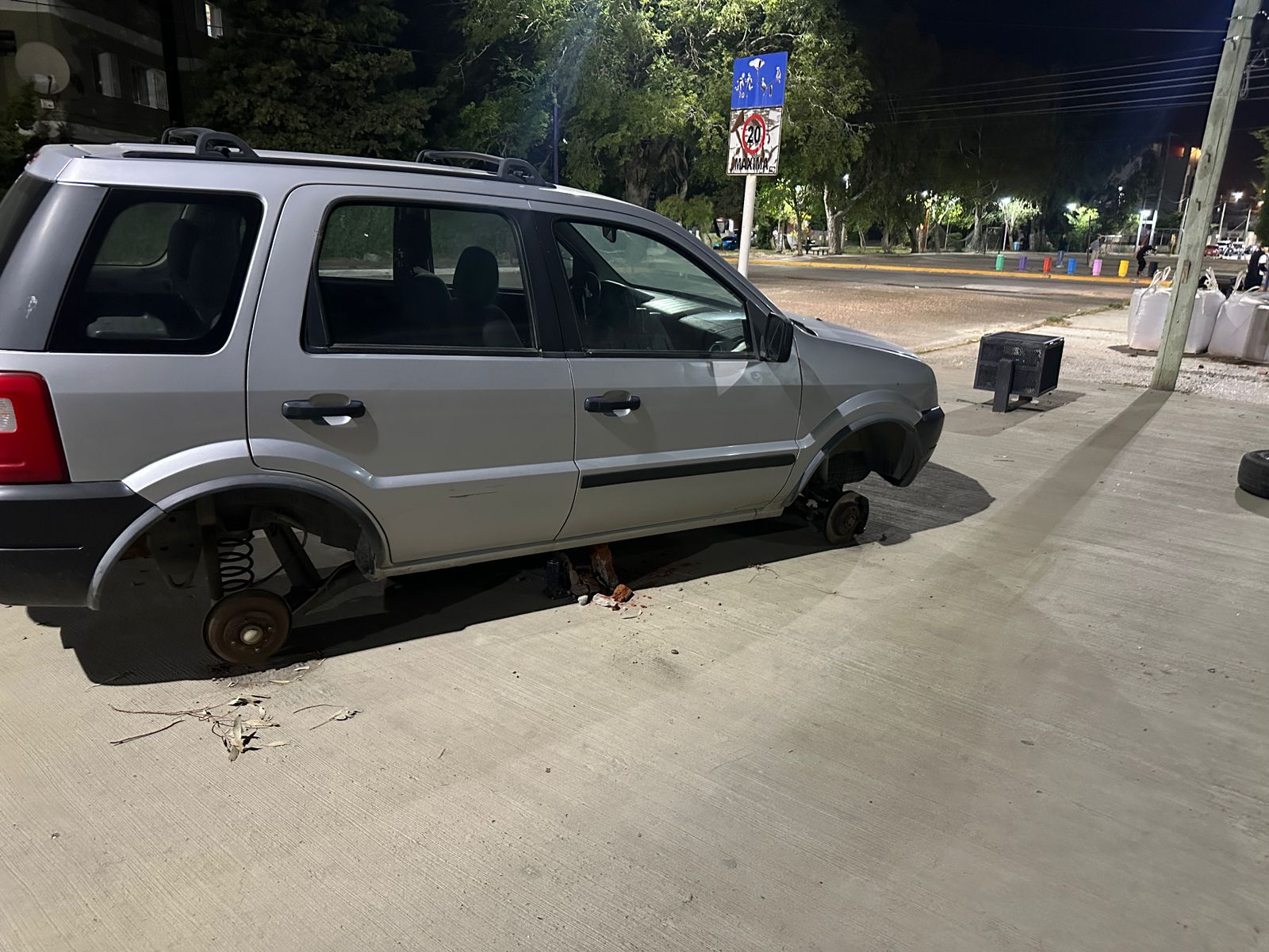 Lo sorprendieron robando dos cubiertas en La Nación y terminó detenido a los 50 metros