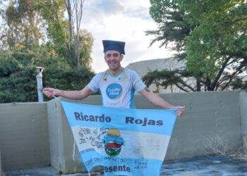 De la Policía al aula: el conmovedor sueño cumplido de Martín Isaac a los 44 años