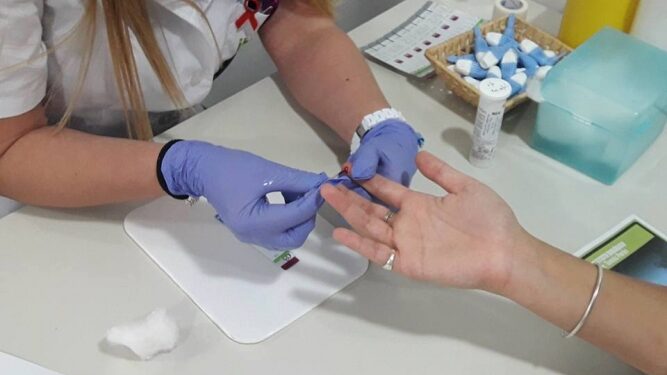El Hospital Alvear realizará una jornada especial de testeos por el Día Mundial en Respuesta al VIH