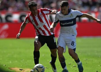Gimnasia y Estudiantes definen hoy quien enfrenta a Racing en la final