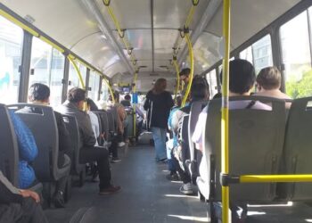 Una pasajera olvidó su celular en la Línea 1 y será resguardado en la Terminal