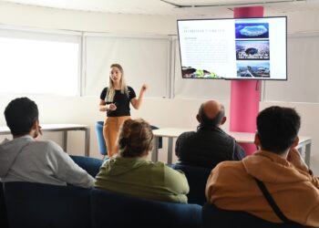 Gestión de residuos: el Mercado Comunitario refuerza la capacitación ambiental de sus permisionarios