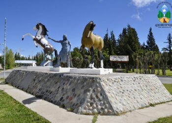 Presentaron en Comodoro la 4ª edición del Festival Nacional Gato y Mancha, una de las jineteadas más importantes de la Patagonia