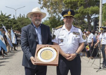 Machashvili acompañó el 68° Aniversario de la Policía del Chubut