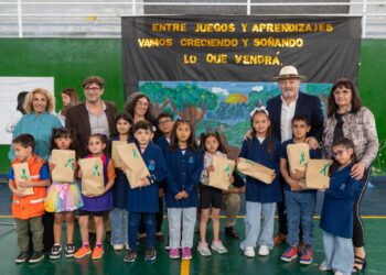 Macharashvili presidió el acto de cierre lectivo de la Escuela Municipal