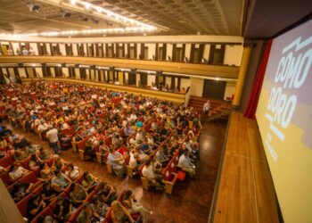 Se realizó con éxito la presentación del documental “SEI, la ballena desconocida”