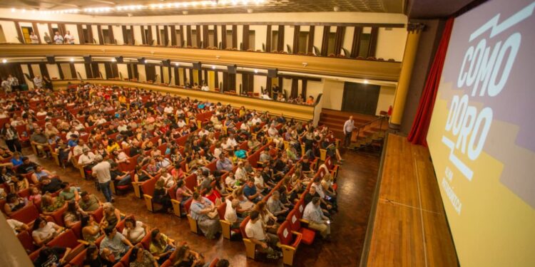 Se realizó con éxito la presentación del documental “SEI, la ballena desconocida”