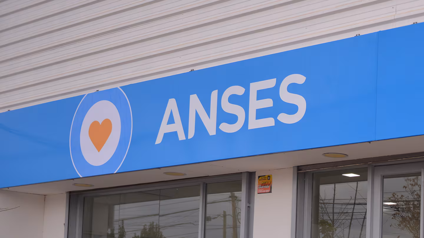 Lunes 1 de diciembre: confirmá en el cronograma del ANSES si hoy cobrás