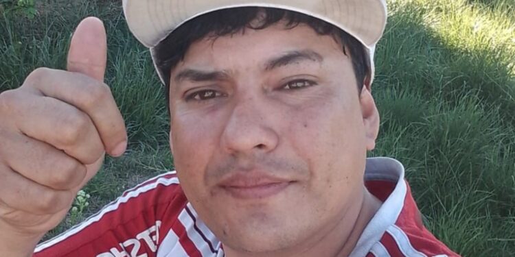 Horror en Neuquén: entró al garage de una empresa, destrozó autos y uno de los empleados lo mató a golpes