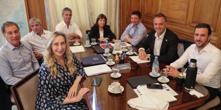 El gobierno apura la reforma Lboral