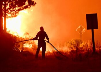 Incendios en Chubut: el fuego sigue activo en Los Alerces y esperan alivio con lluvias la próxima semana