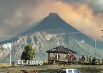 Bomberos no están recibiendo donaciones y concentran esfuerzos en el combate de los incendios