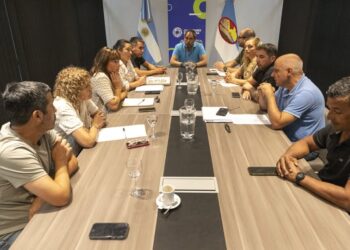 Seguimiento y asistencia a familias afectadas por el derrumbe del Cerro Hermitte