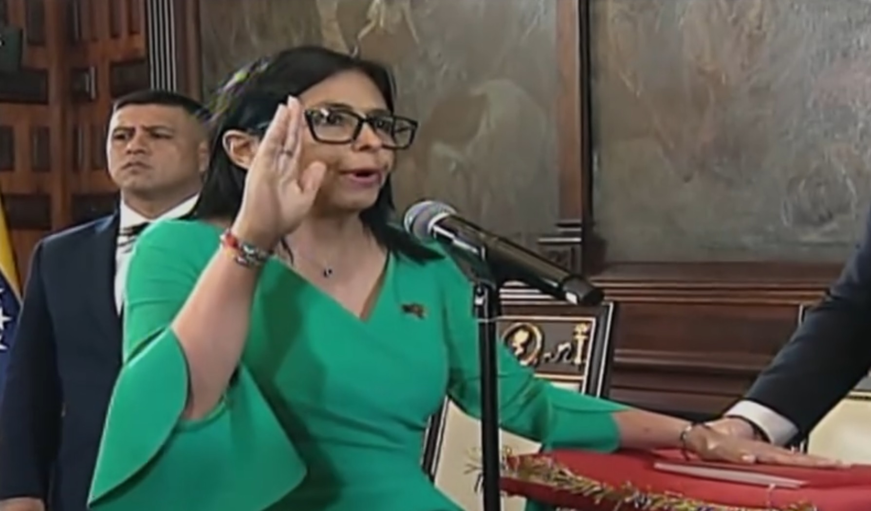 Delcy Rodríguez es juramentada como presidenta encargada de Venezuela