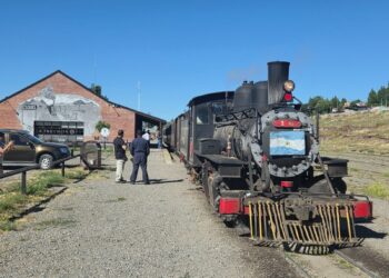 La Trochita realizó la primera salida del 2026