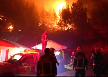 Incendios: Santilli se reúne con Torres en El Hoyo