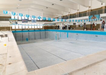 El Municipio avanza con la refacción de la pileta del Club Huergo