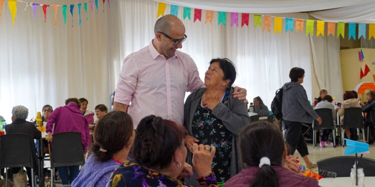 Comenzó la Colonia de Verano 2026 para Adultos Mayores en Comodoro