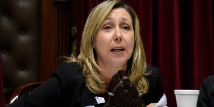 Bregman: «El ataque de Estados Unidos a Venezuela es un salto en su intervencionismo»