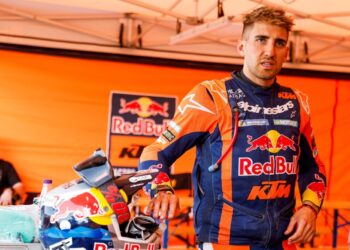 Luciano Benavides ganó la séptima etapa del Rally Dakar y achica la brecha con el puntero