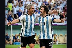 Incendios sin control y Milei que se cree Messi por seguir endeudando