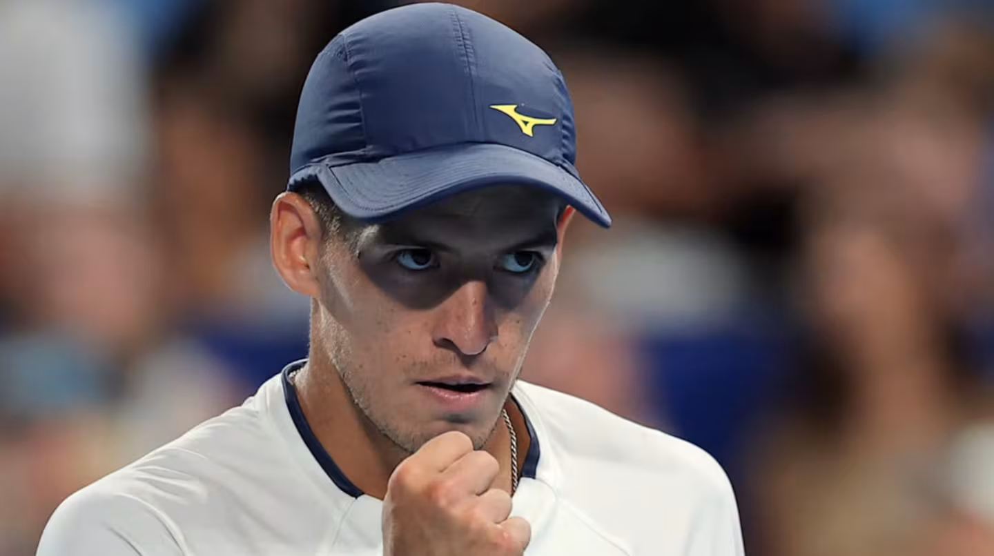 Sigue invicto: Sebastián Báez avanzó a cuartos de final en el ATP de Auckland