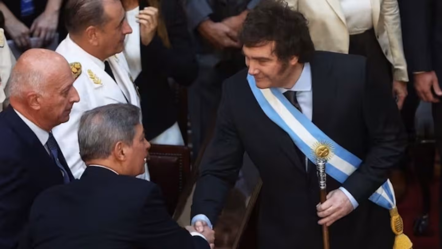 El Gobierno busca cubrir vacantes en la Corte y retoma negociaciones en marzo