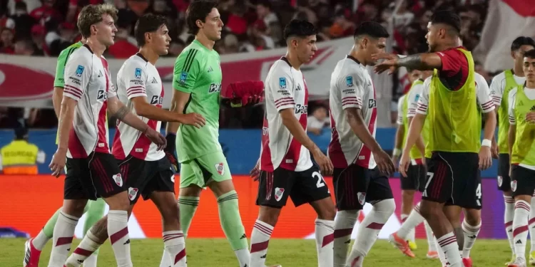 Bronca en River tras la goleada ante Tigre: fuertes críticas de hinchas a jugadores y dirigencia