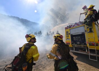 Incendios forestales en Chubut: las lluvias contribuyen a las tareas de combate que continúan realizando cientos de brigadistas y medios aéreos
