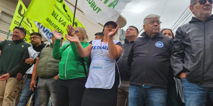 Gómez: “Fue una importante la movilización de los sindicatos y se prestaron servicios normales”
