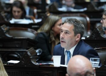 Luque rechazó la reforma laboral y advirtió sobre el impacto directo en Chubut