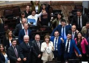 El Senado  sancionó la reforma laboral del Gobierno